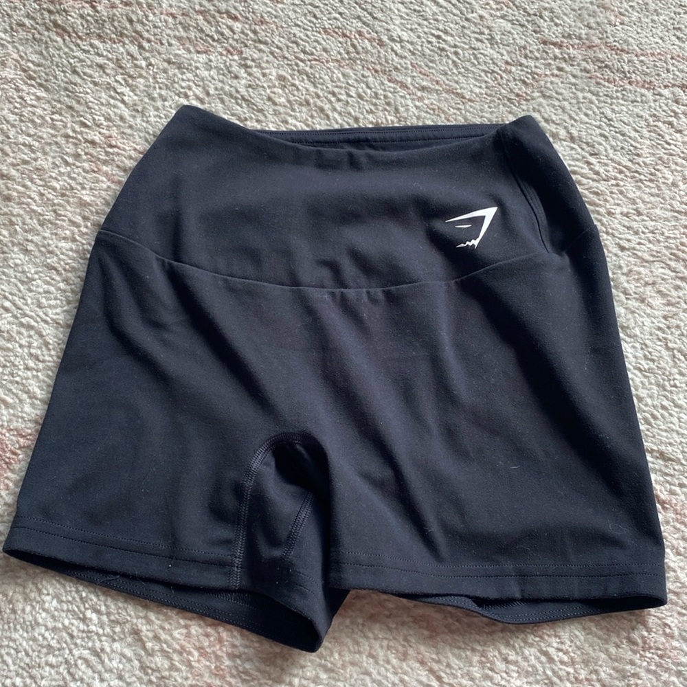 Everyday seamless shorts